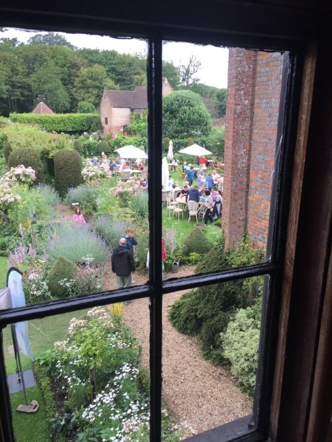 Chenies Manor garden