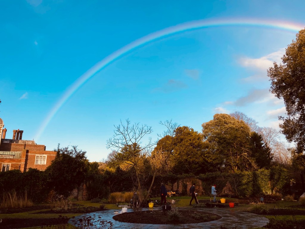 This image has an empty alt attribute; its file name is img_0889.jpg