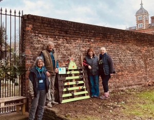 CABAHS 'Old Pond Garden' volunteers + upcycled Christmas Tree, December 2021