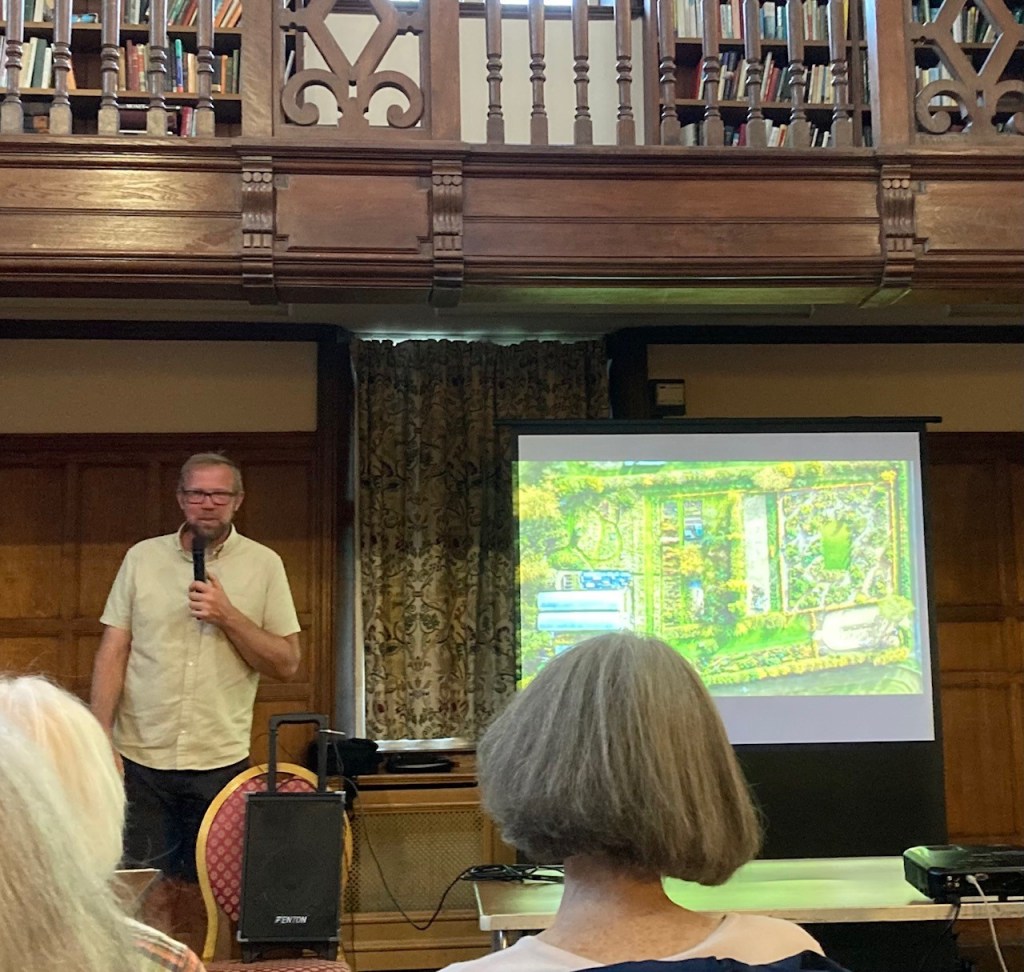 Steve Edney giving lecture