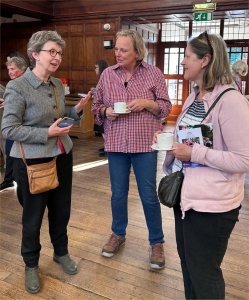 Dr Francesca Murray chatting with CABAHS members Melanie and Stella