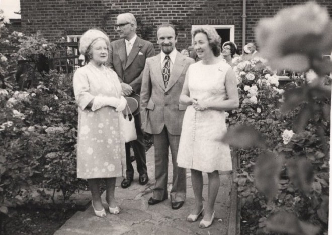 Jillian and Geoff Smith in their garden at Winn Rd with HRH The Queen Mother, 1975